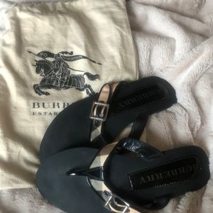 Burberry flip flop with Dust Bag